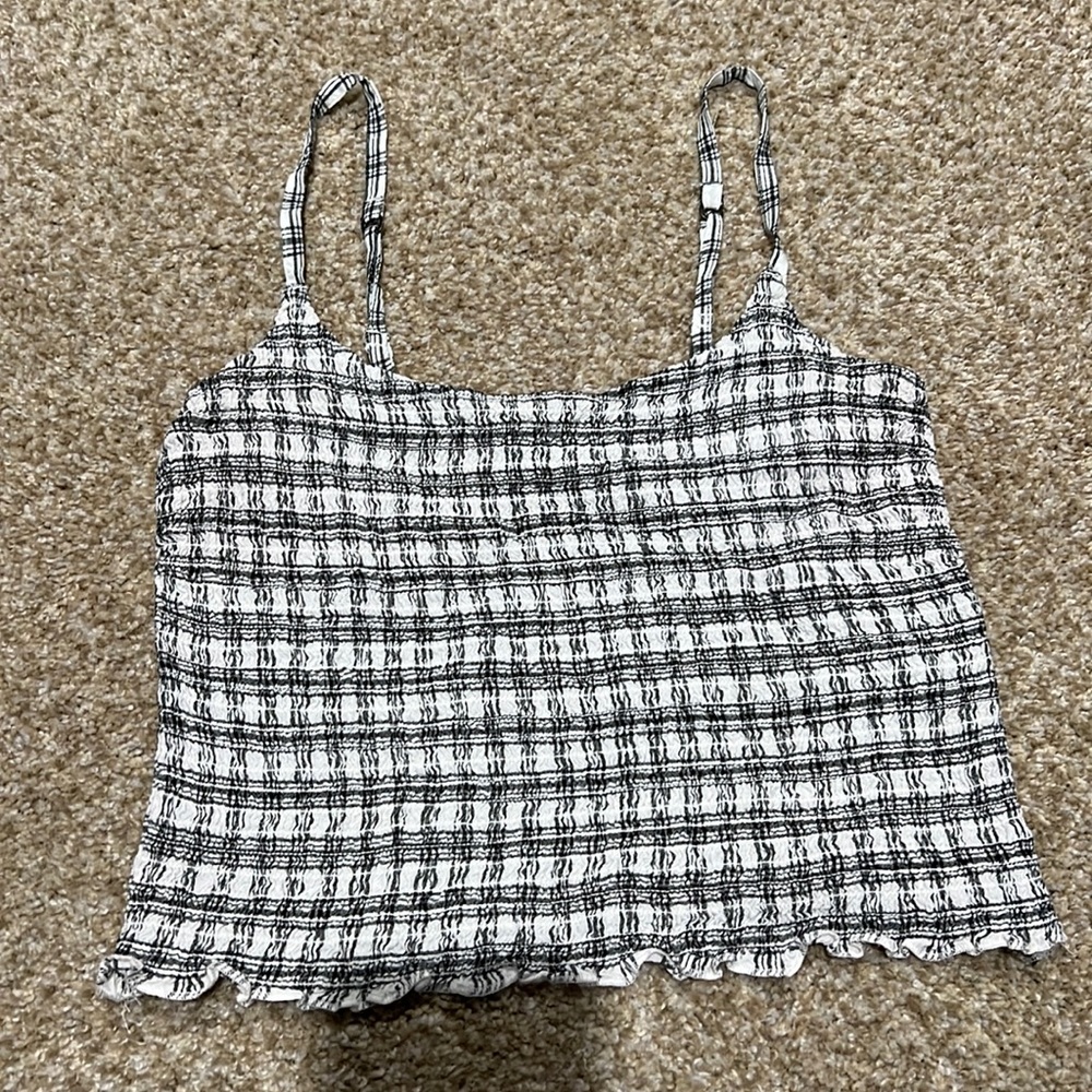 EUC. Hollister black/white smocked top tank.